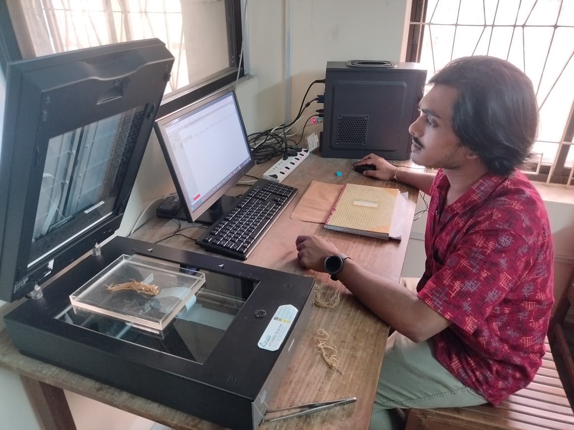 UV-Vis scanner · Lab work